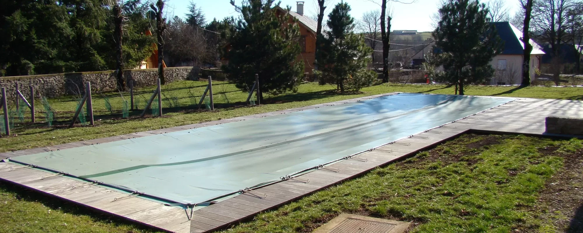 Piscine avec une Bâche d'hivernage