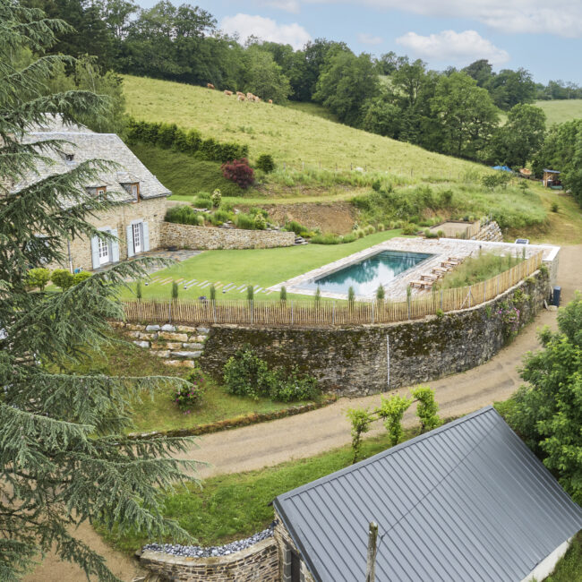 Pisciniste Aurillac : Les avantages de choisir Catusse Piscines & Spas pour la construction de votre piscine