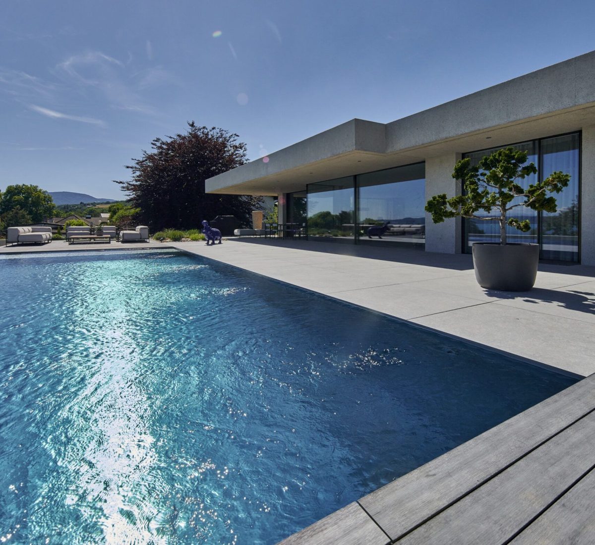 piscine-debordement-inox-gris-scaled.jpg