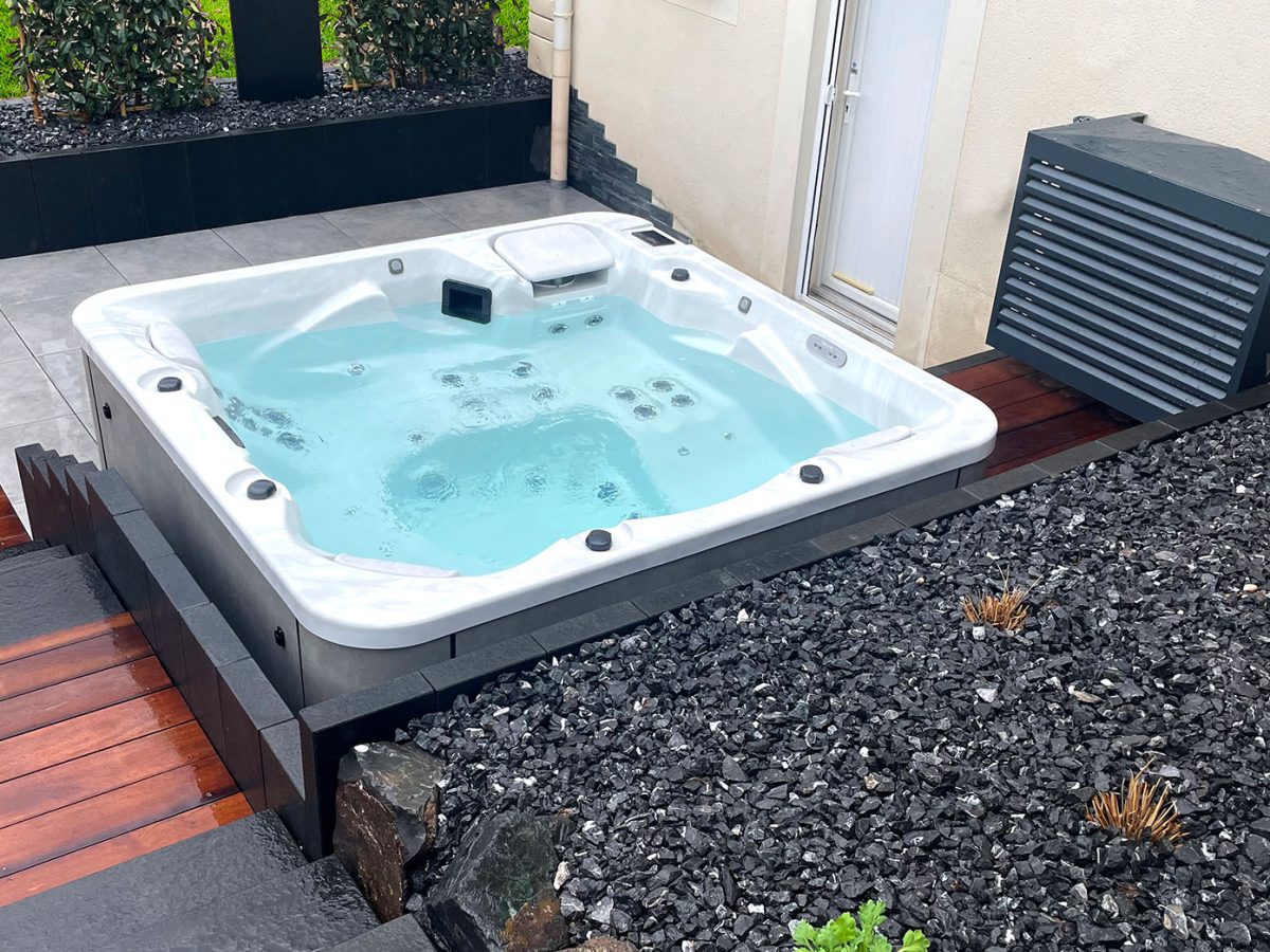 Spa Privilège XL5 OEWEO extérieur et hors-sol - Qualite Piscine et Spa